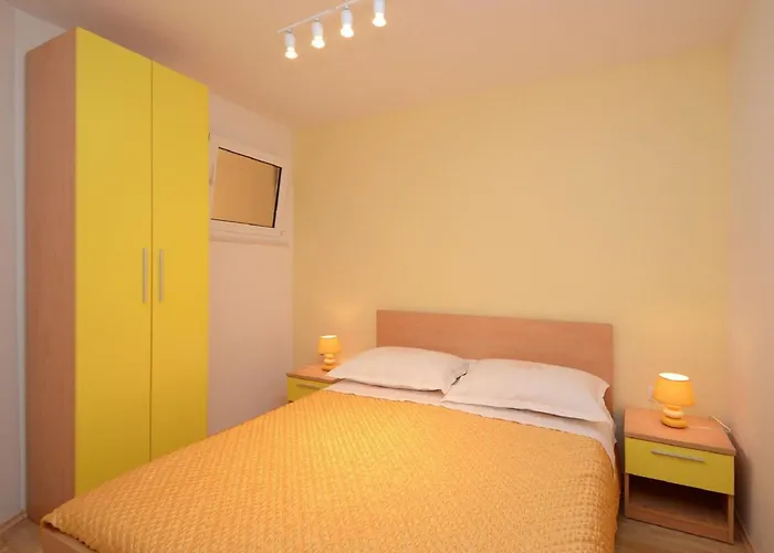 Kor Ula - Two Bedroom With Terrace And Sea View Coral Apartment Prizba